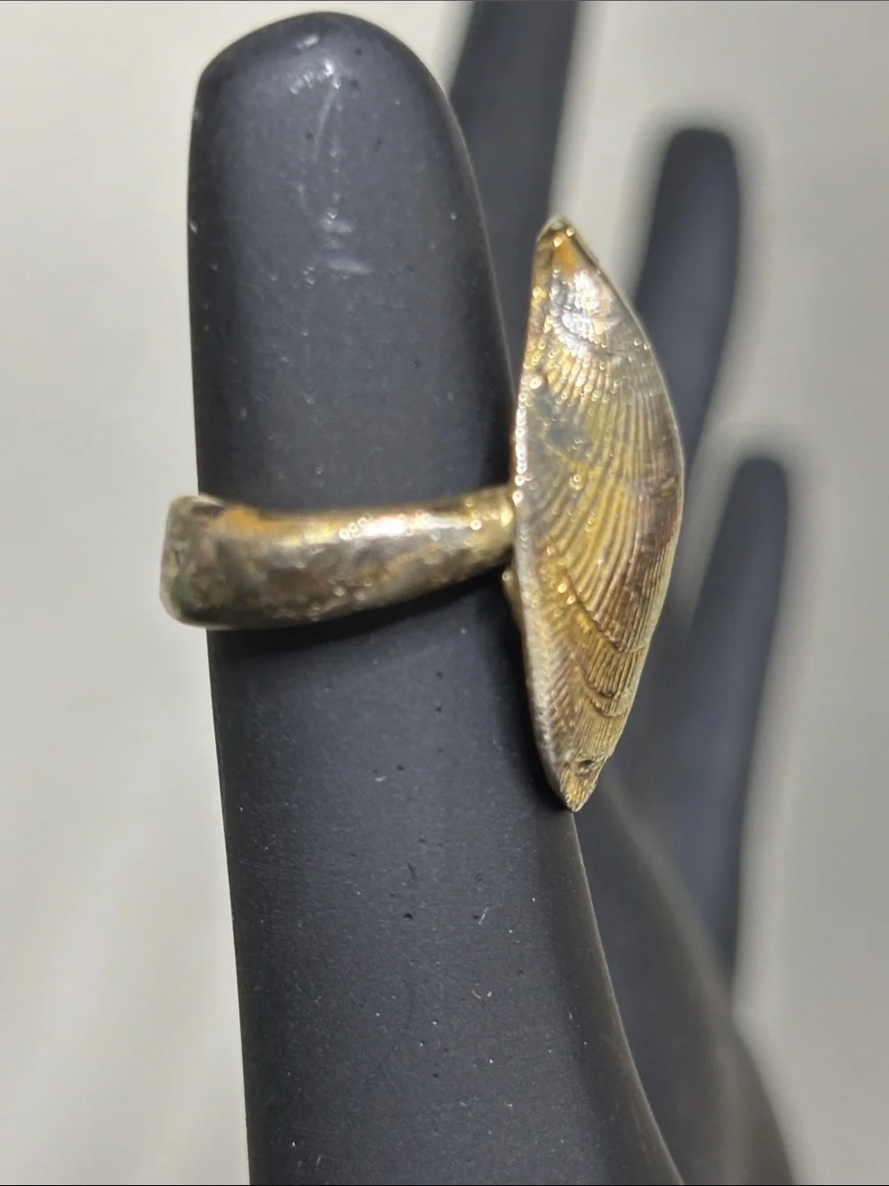 Unique Vintage Oyster Shell Marked Pinky Ring Size 2